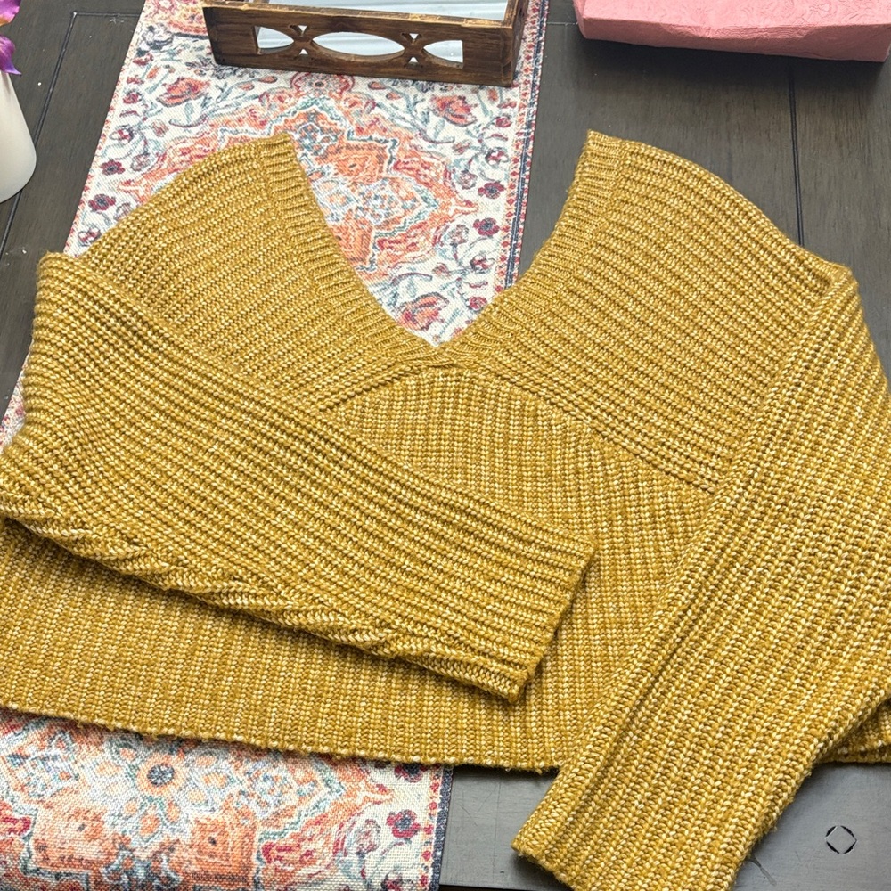 Arizona Jean Company V-Neck Knit Sweater in Mustard Yellow